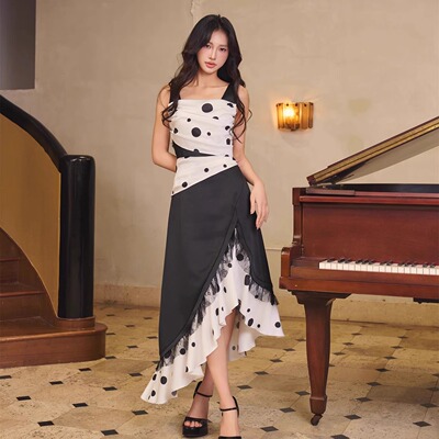 Three Quarters25SS 黑白波点拼接礼服连衣裙