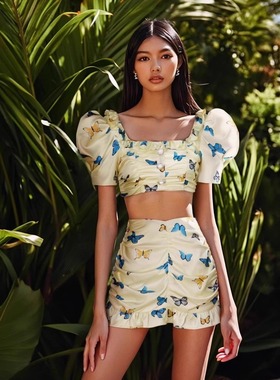 Sleep Over Sleep 25ss 弹力缎抽褶荷叶边泡泡袖短上衣迷你半裙