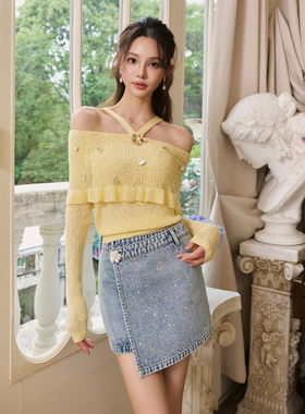 Three Quarters25AW黄色一字肩金属花镂空毛衫牛仔斜片烫钻短裙