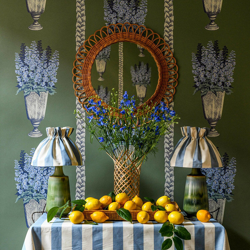 瑞典原装进口墙纸delphinium美式田园轻奢现代叶子竖纹花束壁纸