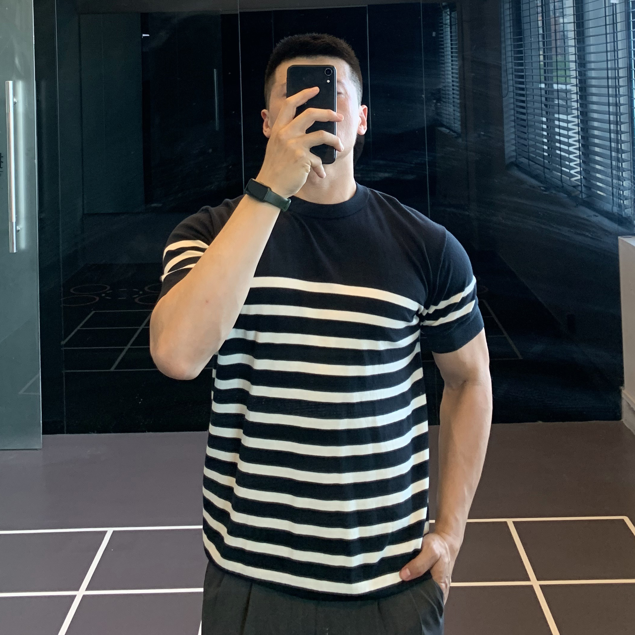 运动条纹T恤男纯棉透气圆领短袖