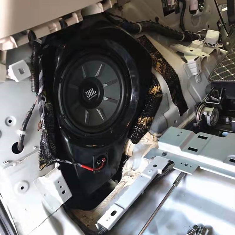 款途乐JBL汽车隐藏10寸低音炮