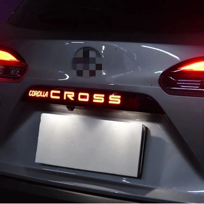FOR 卡罗拉cross，锐放后尾箱门装饰条带刹车功能LED尾箱灯装饰灯