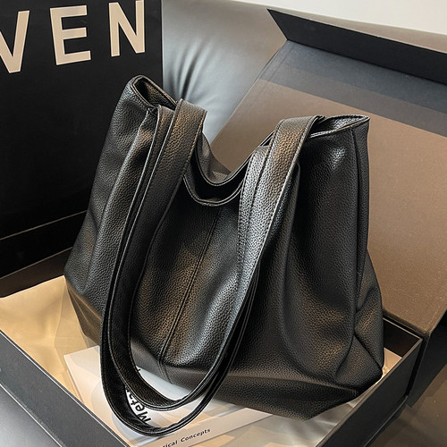 网红时尚通勤软皮托特包女