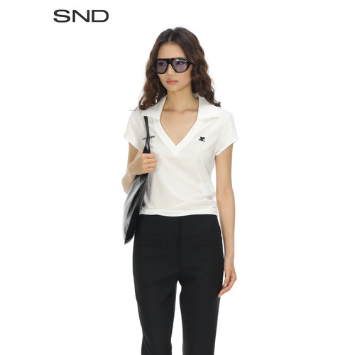 SNDPS26修身V领POLO上衣