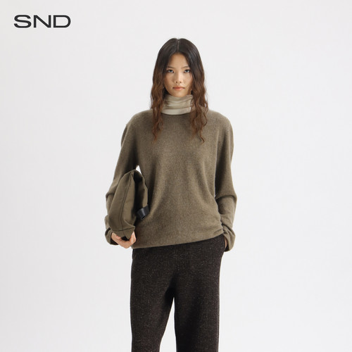 SNDAW26卷边圆领上衣