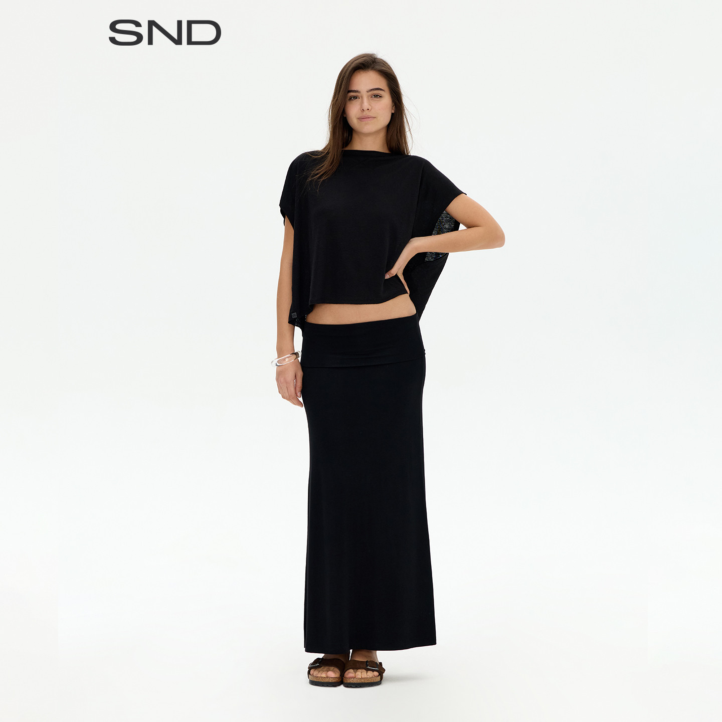 【FaxCopyExpress 设计师品牌】SND SS26 伸展轻薄一字领罩衫