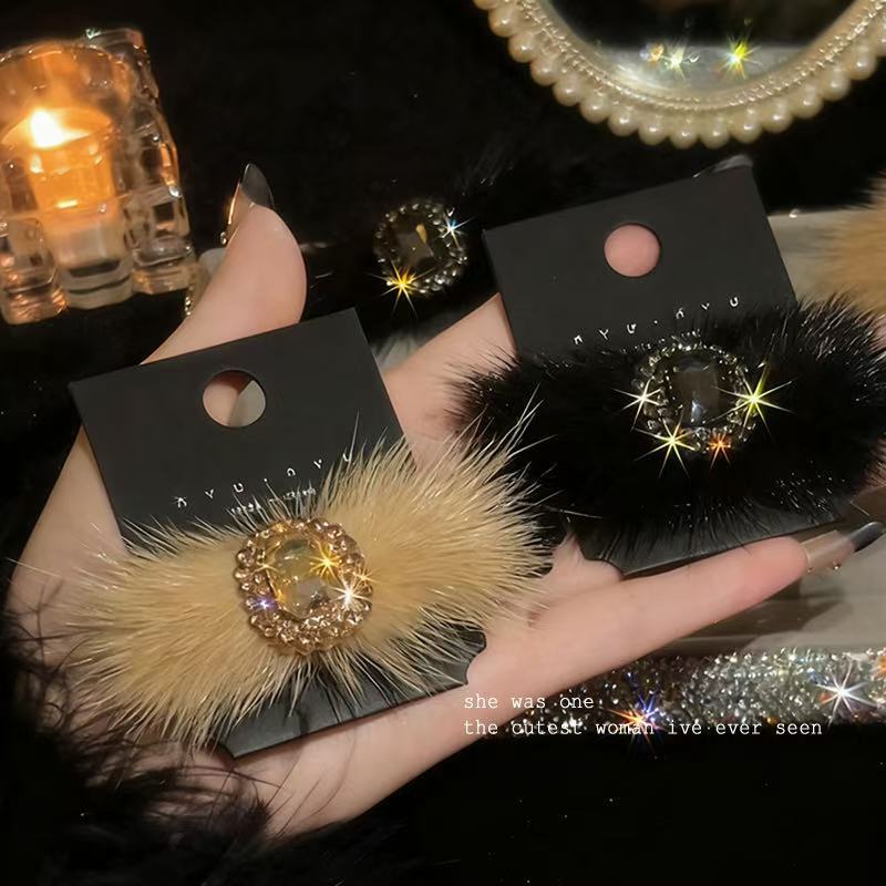 韩国轻奢复古宫廷风毛毛发夹精致高端闪钻法式秋冬刘海夹碎发夹