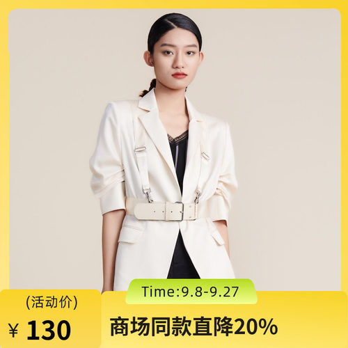 西装外套，版型包容性强，面料柔软舒适