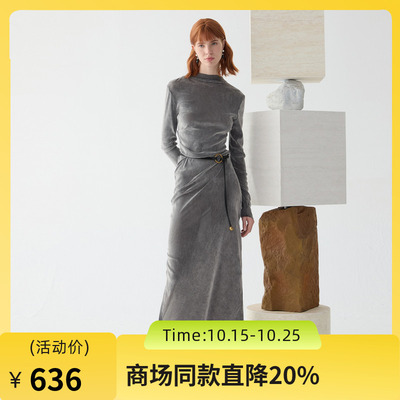谜底丝绒长裙长袖2025春新品光泽感修身优雅气质连衣裙251ML0151