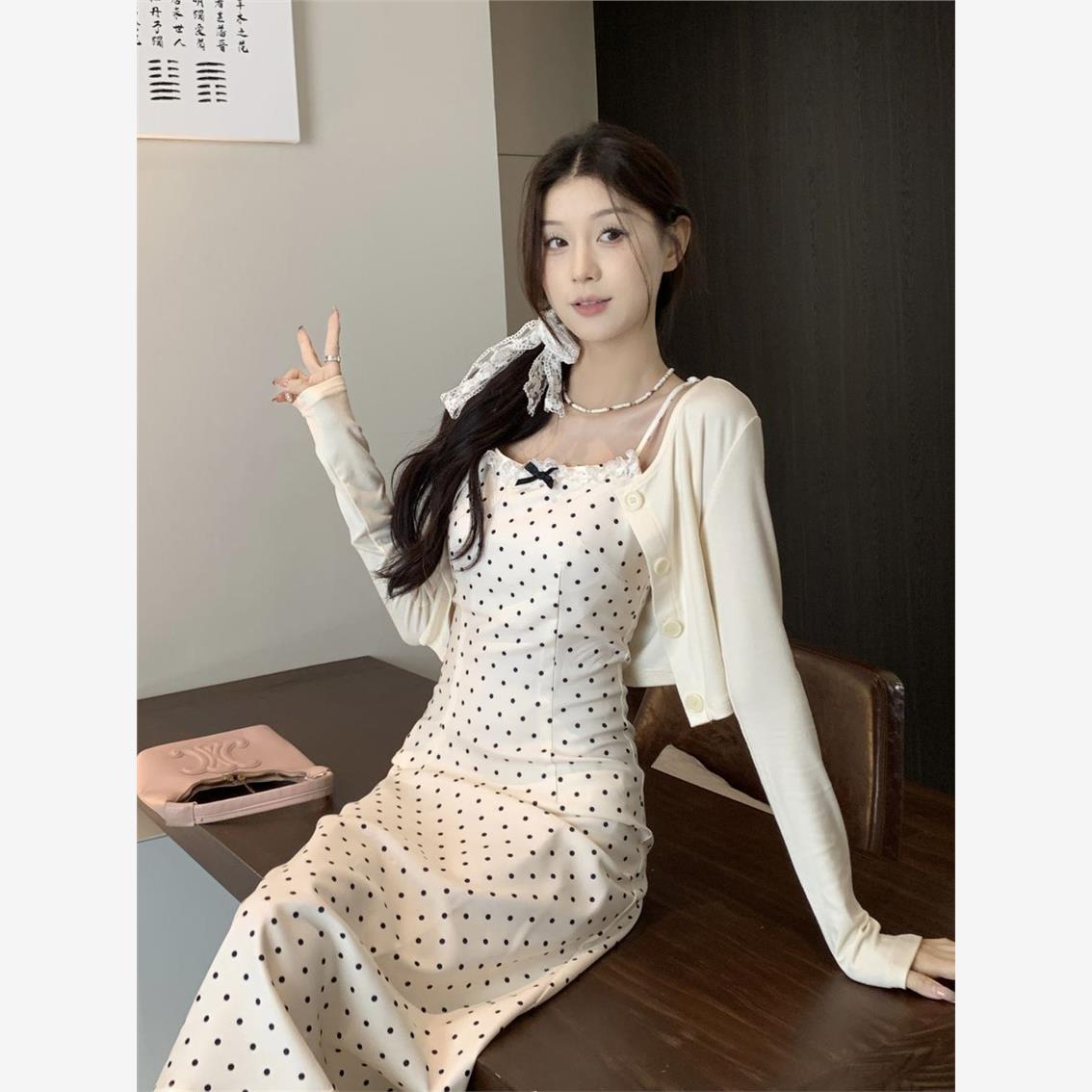 韩系波点吊带蝴蝶结连衣裙女夏季新款温柔气质小个子中长款A字裙