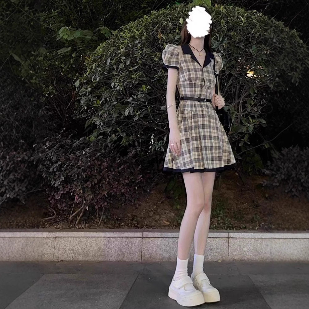 学院风纯欲格子连衣裙子女收腰气质设计感小个子辣妹a字短裙夏季