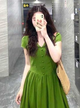 法式巨好看绿色连衣裙子女2025夏季新款独特漂亮掐腰夏日绝美长裙