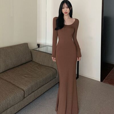 灰色长袖连衣裙女春季2025新款紧身鱼尾裙子方领修身中长款包臀裙