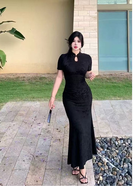 黑色旗袍年轻款少女高级感气质收腰修身显瘦性感包臀新中式连衣裙