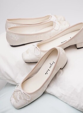 SugerFuFu原创设计 手工制作人间富贵花白金牡丹绸缎平底芭蕾鞋