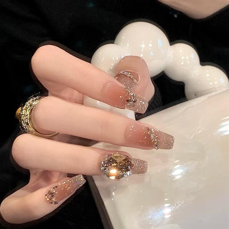 blingbling秋冬氛围感高级闪钻美甲轻奢显白美拉德棕色腮红美甲贴
