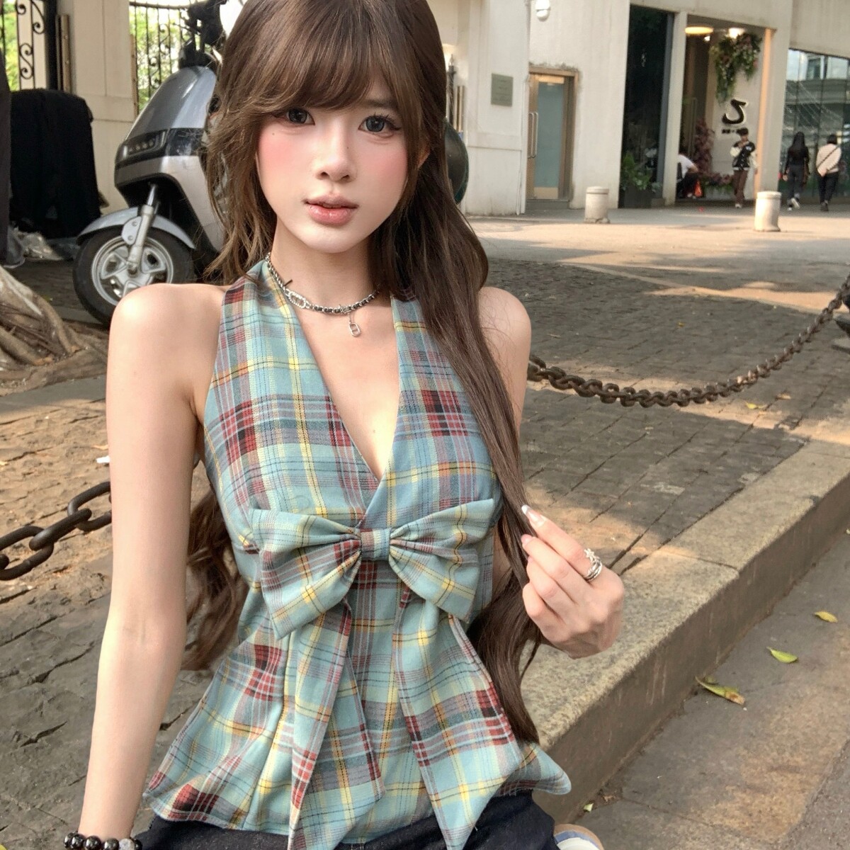 实拍 蝴蝶结格纹挂脖背心新款辣妹性感V领无袖收腰显瘦上衣女