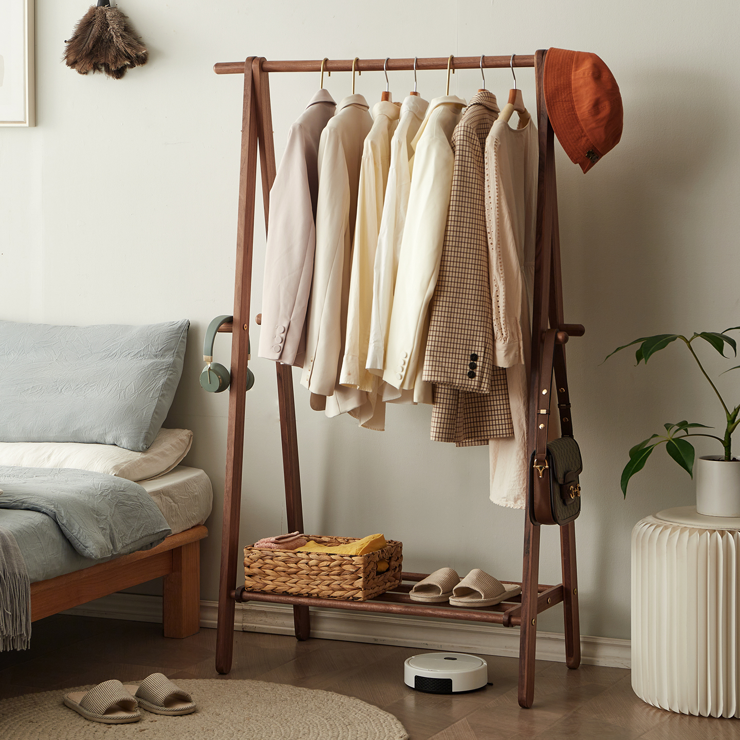 实木衣架落地式衣帽架卧室阳台挂衣架多功能置物架家用简易晾衣架