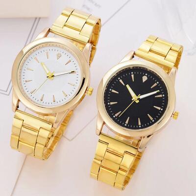 Luxury Couple Quartz Watch Golden Strap Black And White Dial
