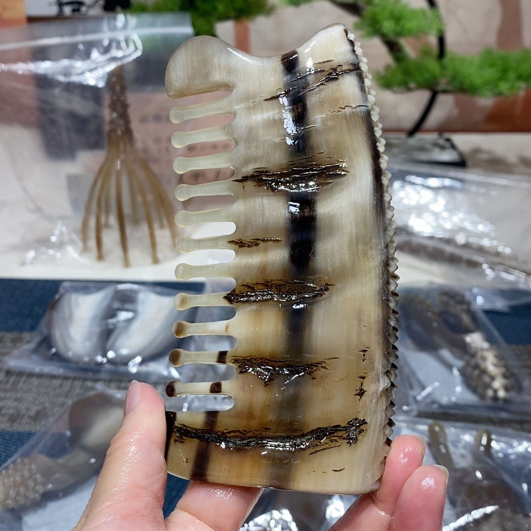 008222 白水晶皮身体刮板壁饰