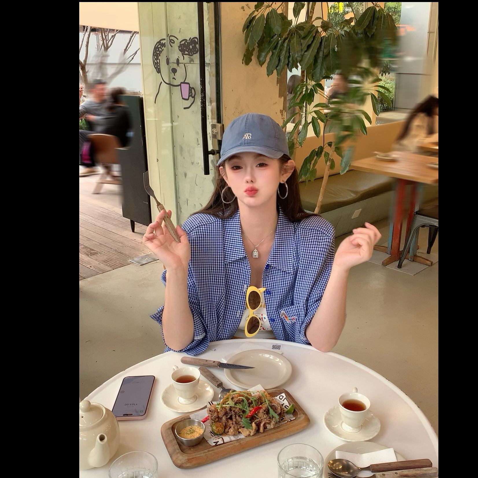 胖小仙碧海苍蓝休闲宽松遮肉蓝白格子衬衫