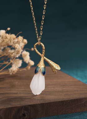 中国风复古宫廷设计玉兰花白玉烧蓝吊坠项链网红同款玉石汉服挂件