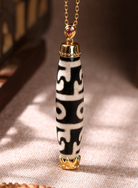 西藏九眼天珠古玩金刚杵吊坠民族风高保色镀金镶天然玛瑙项链