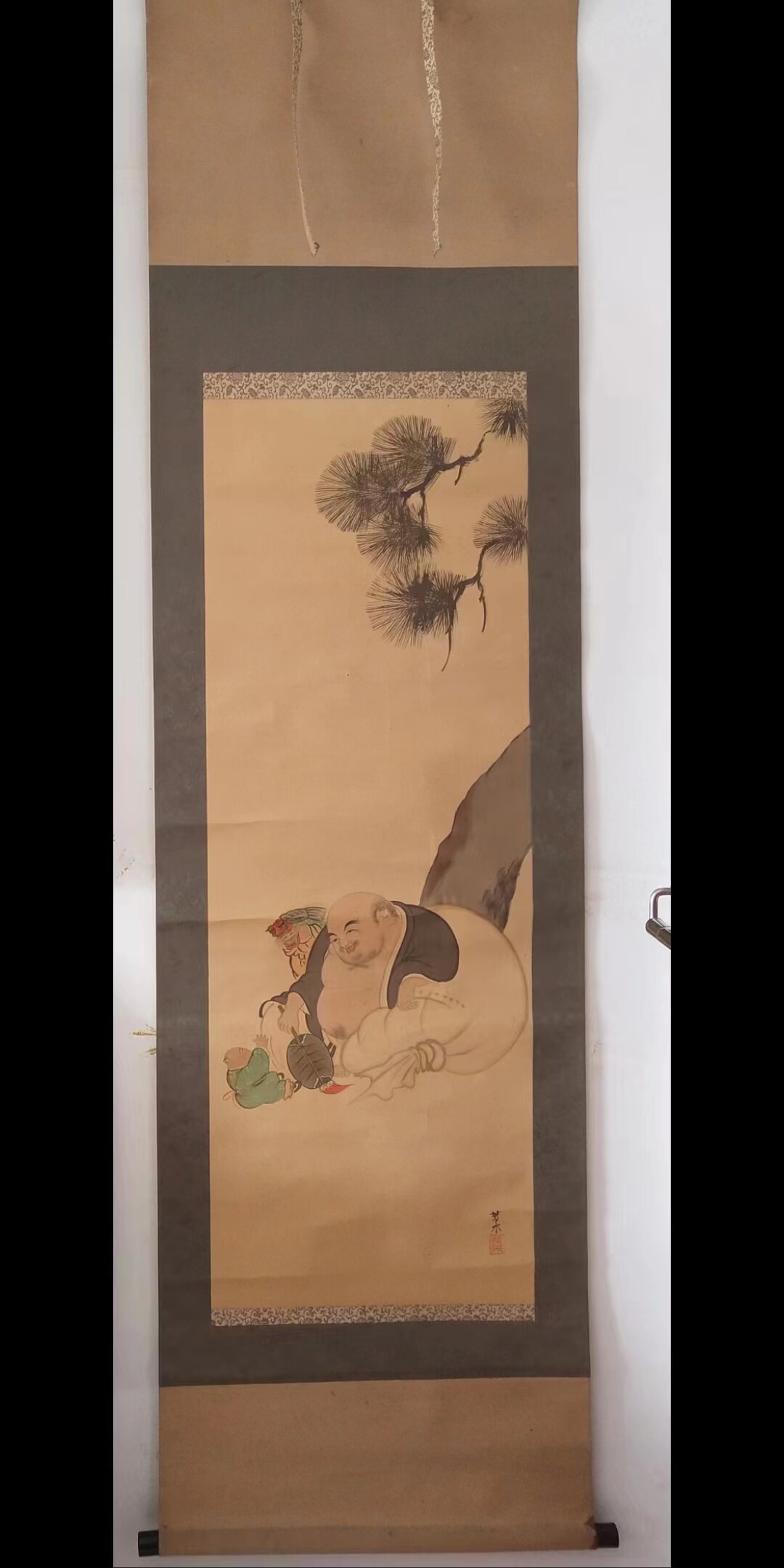 古美术已裱精品挂轴,四尺手绘《布袋和尚》图