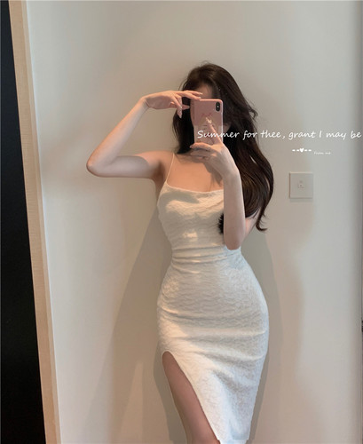 Real price ~ French sexy high class open back tight split A-line bag hip suspender mid length dress