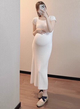 孕妇装连衣裙夏季新款韩版时髦洋气高级坑条设计感显瘦减龄长裙女