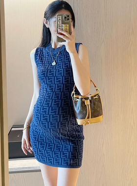 无袖短款孕妇连衣裙女2026夏季薄款纯欲风辣妈修身提花针织包臀裙