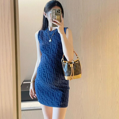 夏季薄款纯欲修身孕妇针织连衣裙