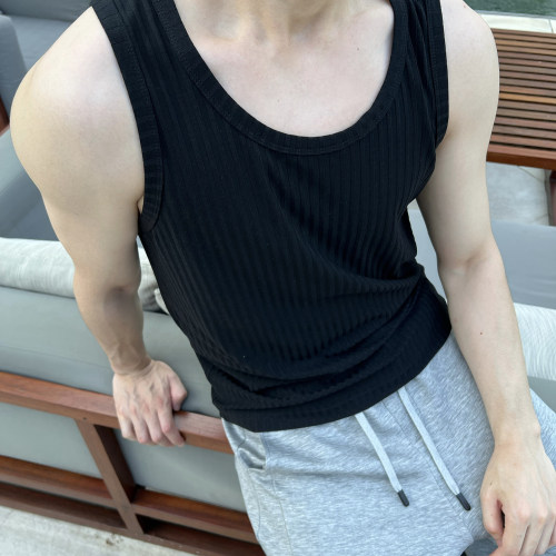 NickTian基础款打底黑色背心
