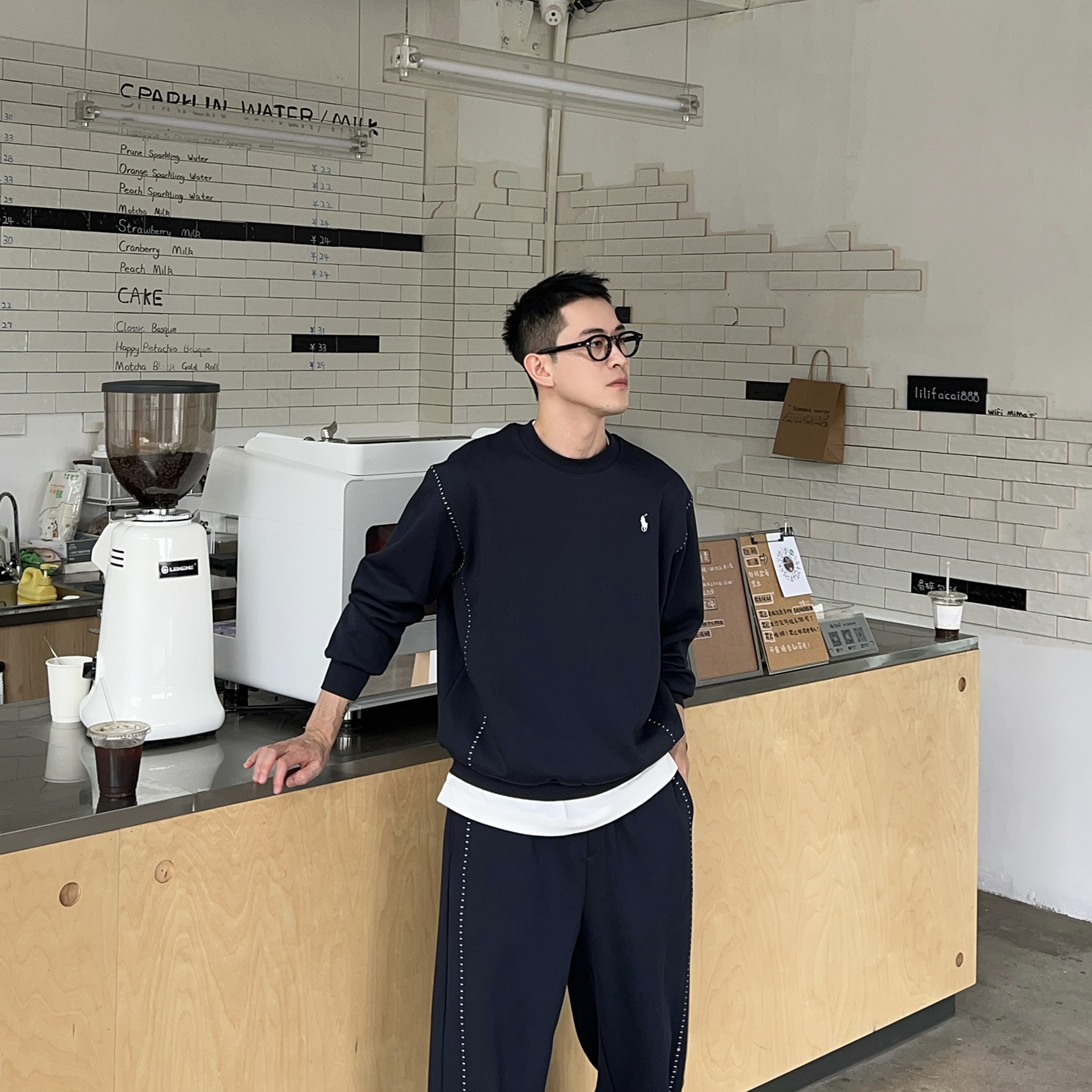 NickTian小标刺绣圆领蓝色卫衣