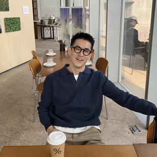 Nick Tian 老钱风纯色V领肌理感针织衫男冬季新款翻领宽松毛衣