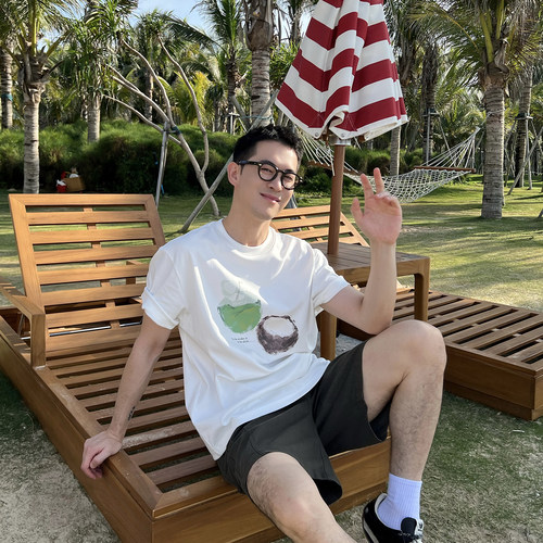 NickTian椰子油画印花短袖T恤