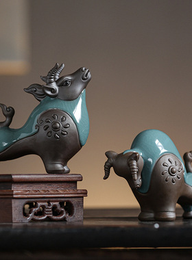 牛转乾坤哥窑陶瓷牛茶宠家居摆件客厅玄关办公室牛气冲天招财