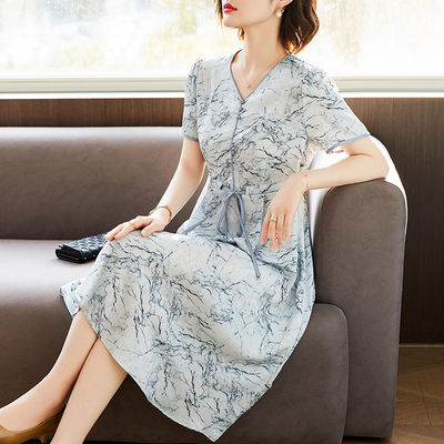 母亲节衣服妈妈夏装短袖雪纺连衣裙中老年女夏季洋气系带国风长裙