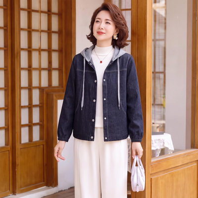 妈妈秋季软牛仔连帽减龄夹克