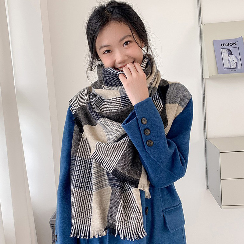 2025新款韩系ins风秋冬季冬天加厚配大衣初中学生小女童女孩围巾