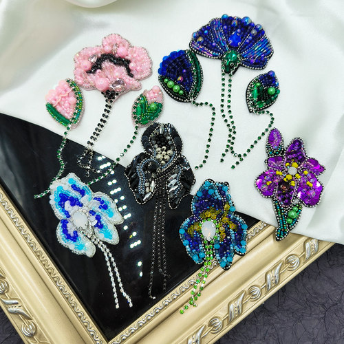 手工串珠玫瑰花补丁衣服破洞装饰