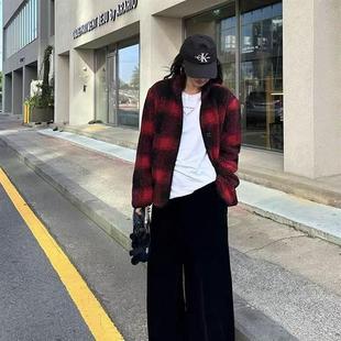 2025款红色格子毛呢撞色羊羔毛秋冬季呢大衣新款宽松外套