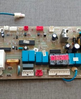 海尔空调电脑板主板 控制板 0010403841 KFRD-72LW/UZXF