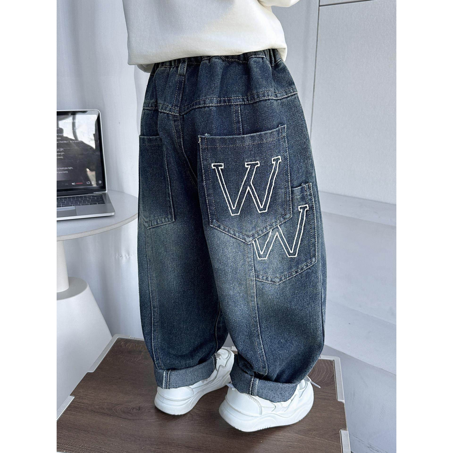 男童春秋加绒牛仔裤子宽松儿童长裤男孩帅气直筒裤2025新款秋冬装