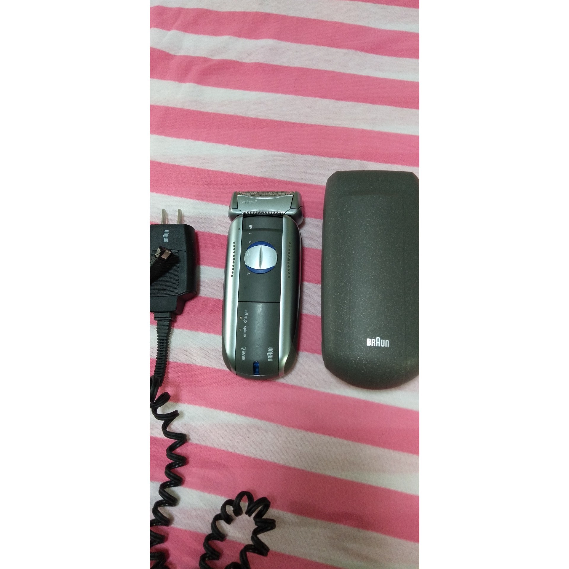 博朗剃须刀8585,德国原装制造,大功率马达动力强劲,推出式