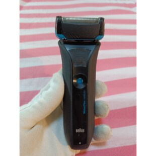 博朗剃须刀,德国原装制造,型号为5760,这款剃须刀采用的是