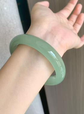 天然老钢板料浅晴水绿色东陵玉类和田玉正圈手镯女温柔百搭款送礼