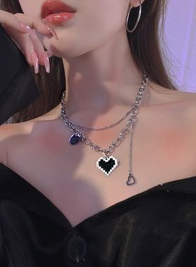 新款钛钢双层马赛爱心形项链女嘻哈小众设计简约字母吊坠锁骨