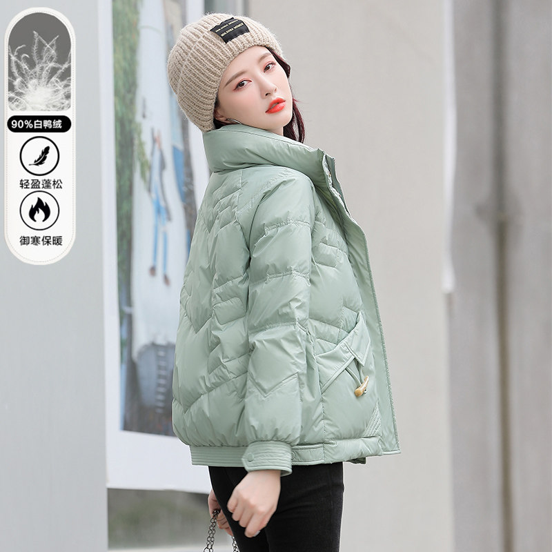 绿色短款羽绒服女冬季2025新款白鸭绒加厚保暖小个子时尚气质外套